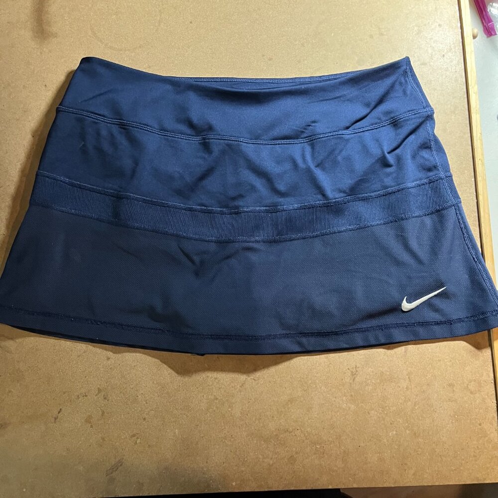 Nike tennis/pickleball/golf skirt. Navy mesh. Size S.